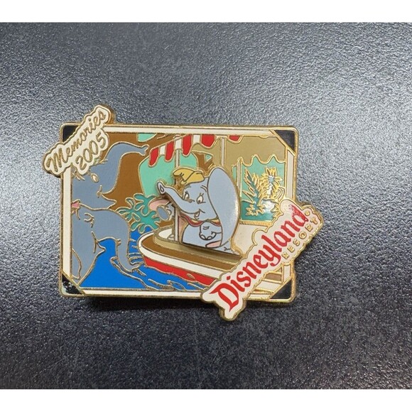 Disneyland Making Memories 2005 Dumbo on Jungle Cruise Pin Limited Edition - Picture 1 of 4